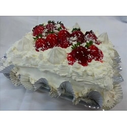 Bolo Merengue de Morango